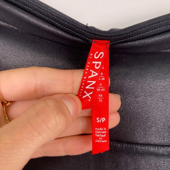 SPANX Faux Leather Leggings in Black Small - Picture 4 of 5